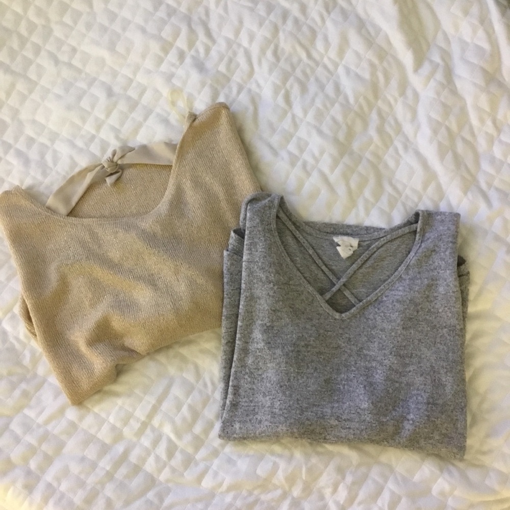 Lot of 2 beautiful knit tops size medium